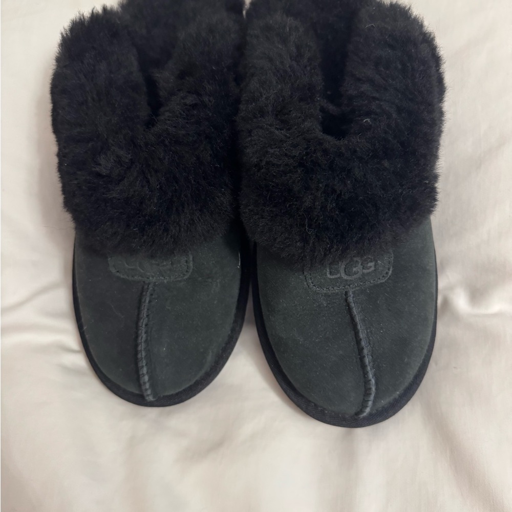 UGG Black Fuzzy Slippers brand new no box